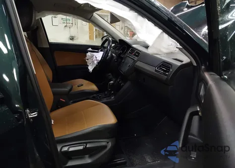 2018 Volkswagen Tiguan 2.0T Se/2.0T Sel from USA, damaged, VIN 3VV2B7AX8JM029222